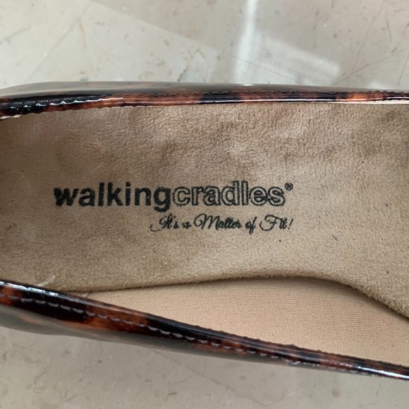 Sz 7.5 Leopard Patent Leather Walking Cradles - Picture 3 of 6